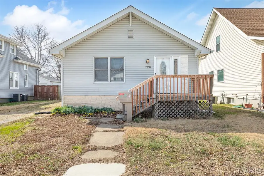726 Rice Street, Wood River, IL 62095 - #2