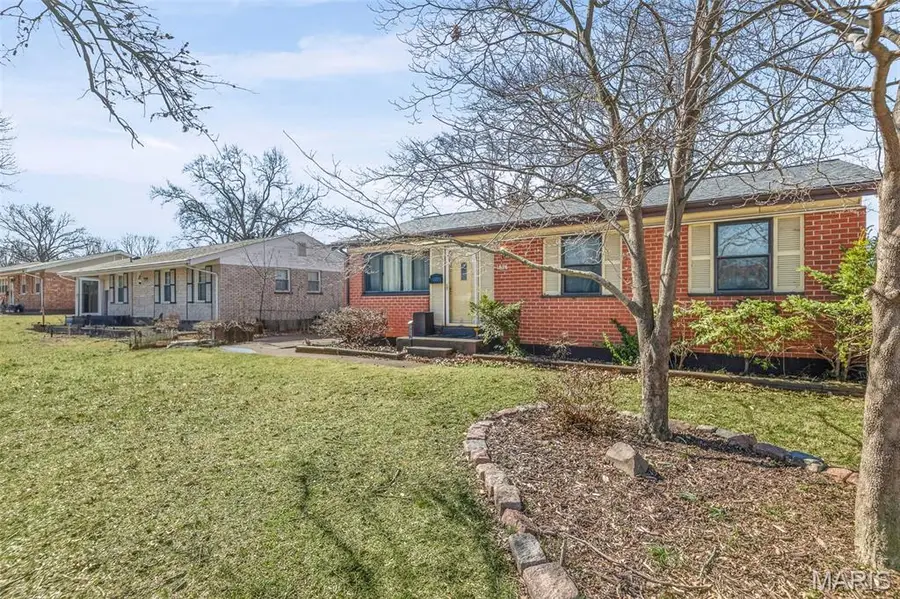 1826 Oliveto Lane, Hazelwood, MO 63042 - #2