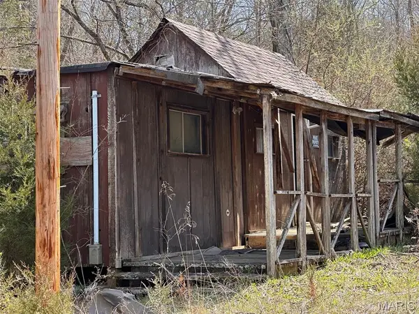 2172 Lake Park Trail, De Soto, MO 63020