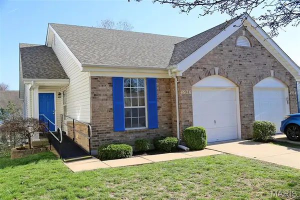 4926 Hurstborough Court, Hazelwood, MO 63042