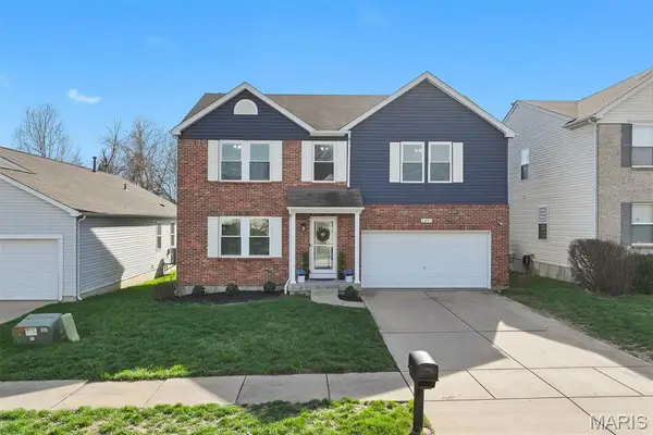 2532 Wintercreek Drive, Belleville, IL 62221