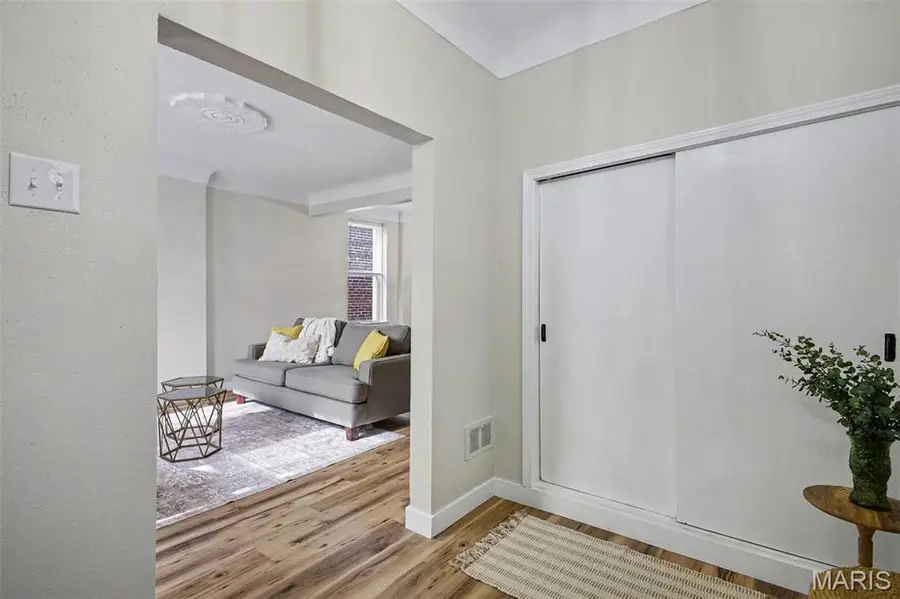 5011 Alaska Avenue, Saint Louis, MO 63111 - #3