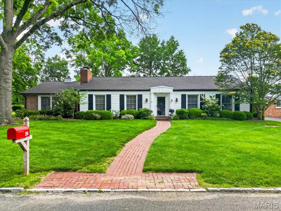 26 Narragansett Drive, Ladue, MO 63124 - #2
