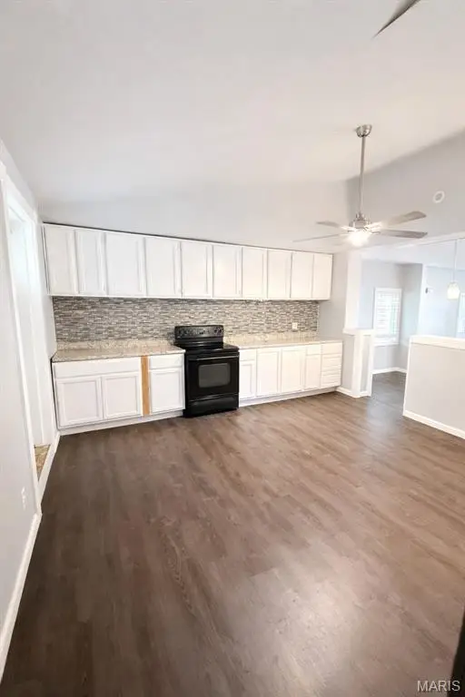 3678 Elsa Avenue, Saint Ann, MO 63074 - #3