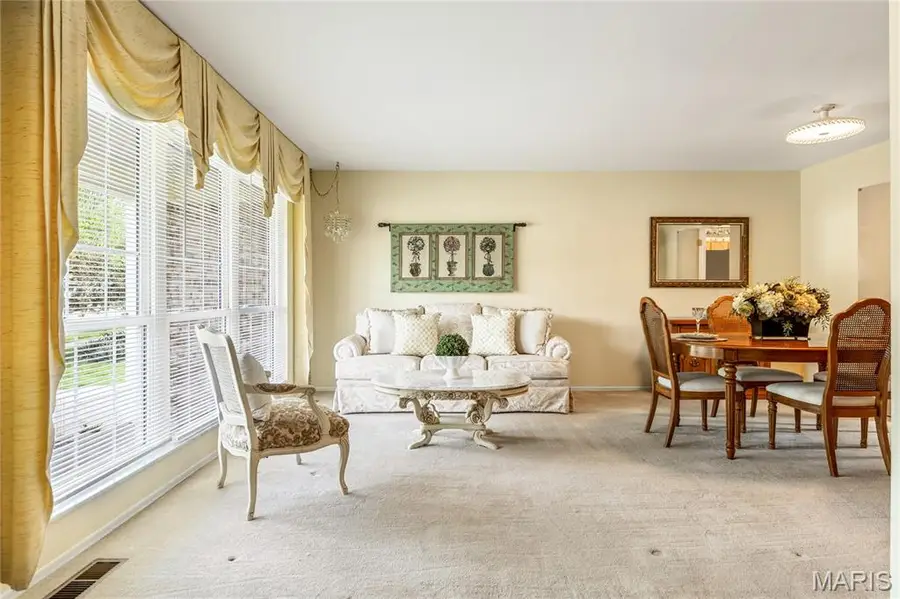 9035 Cordoba Lane, Crestwood, MO 63126 - #2