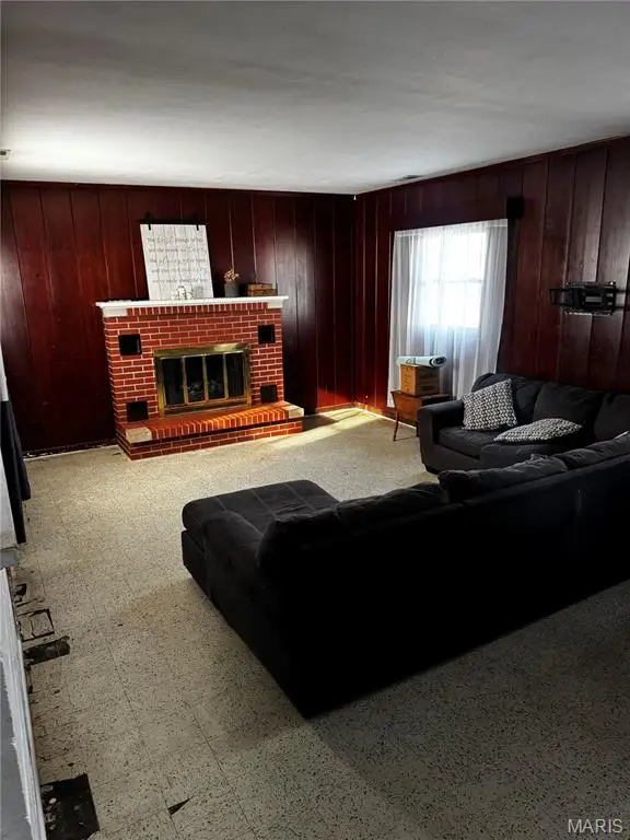 608 E South Street, Greenville, IL 62246 - #3