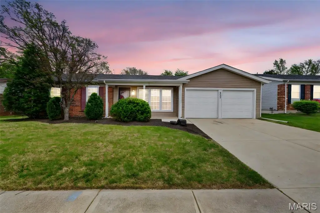 5442 Alnwick Drive, Oakville, MO 63129 - #1