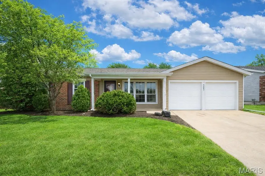 5442 Alnwick Drive, Oakville, MO 63129 - #2