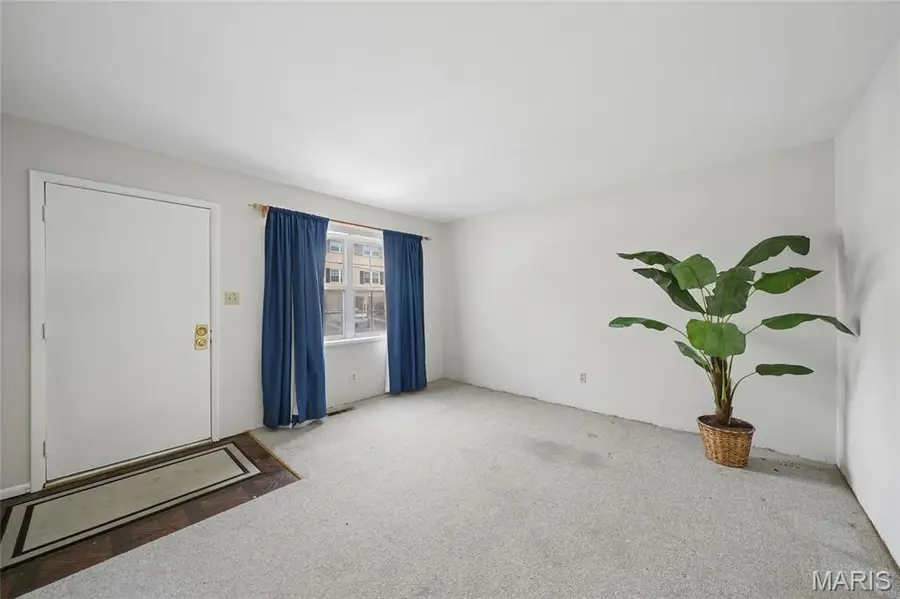 140 Burtonwood Drive, Ballwin, MO 63011 - #2