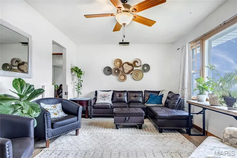 3240 Lynros Drive, Saint Ann, MO 63074 - #2