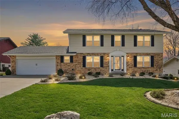 3074 Winding River Drive, St Charles, MO 63303