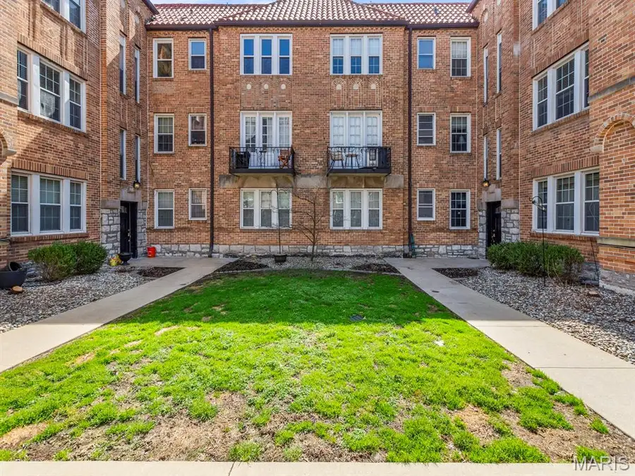 7532 Cromwell Dr. #2N, Clayton, MO 63105 - #2