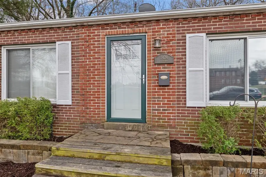 7424 Lansdowne Avenue, Shrewsbury, MO 63119 - #2