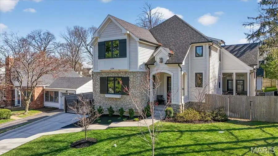 1334 Beverly Avenue, Glendale, MO 63122 - #2