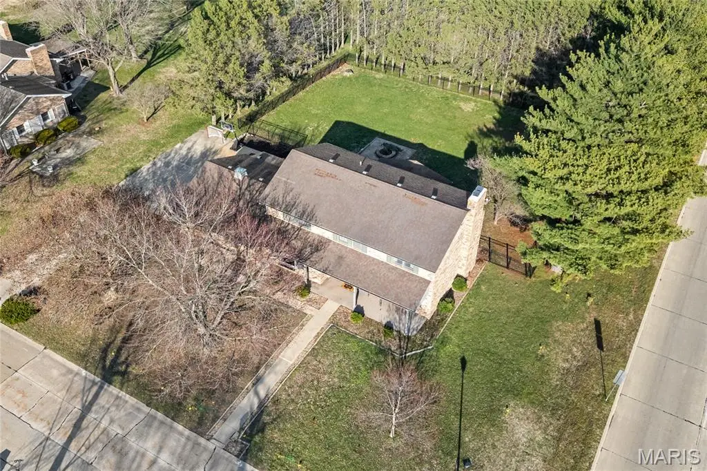 2 Lindenleaf Lane, Belleville, IL 62223 - #1