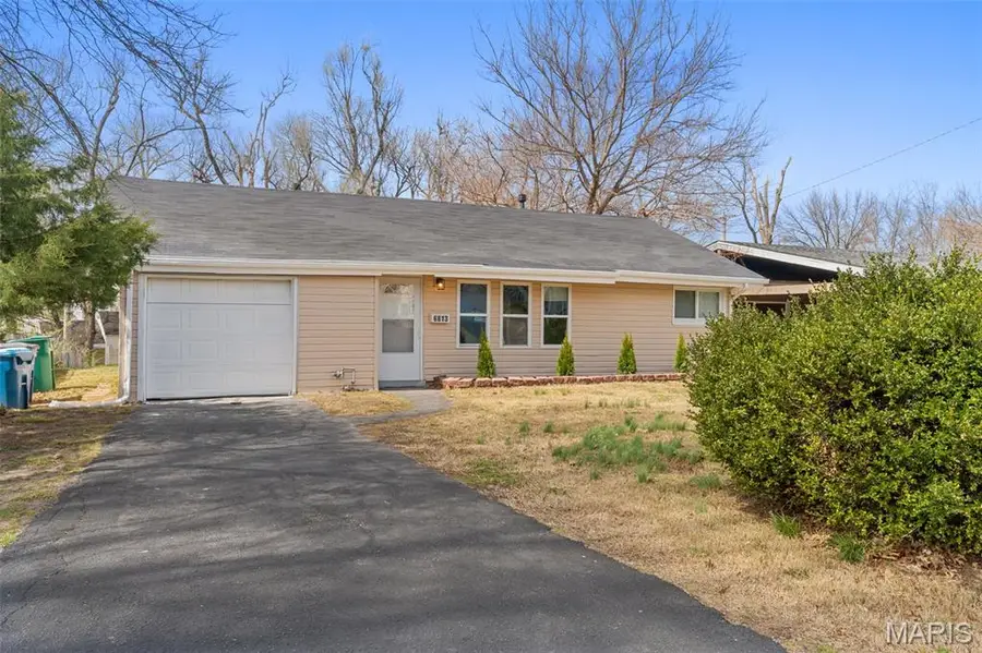 6813 Saint Olaf Drive, Berkeley, MO 63134 - #3