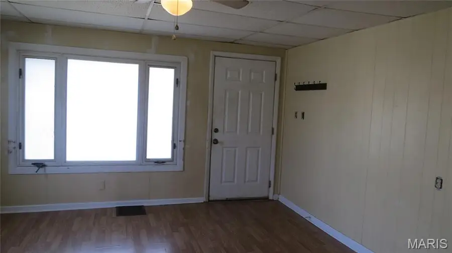 154 S Pence Street, East Alton, IL 62024 - #3