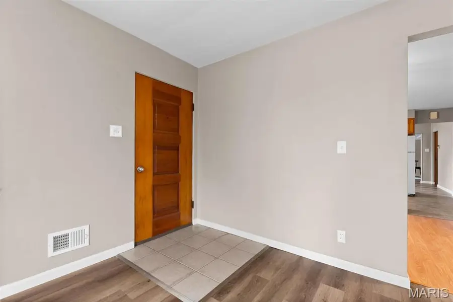 12 Saint James Avenue, Swansea, IL 62226 - #2