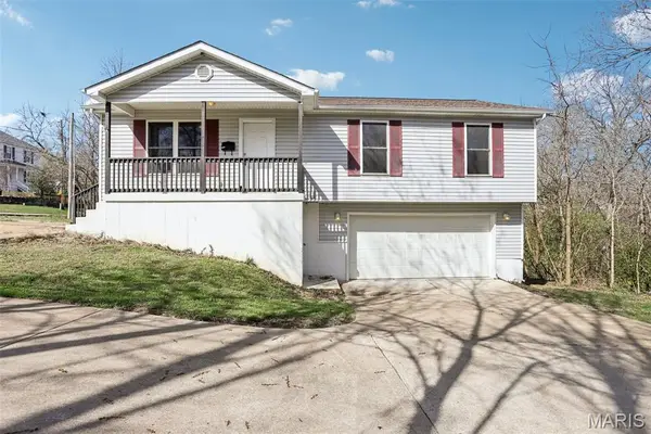 600 W Clement, De Soto, MO 63020