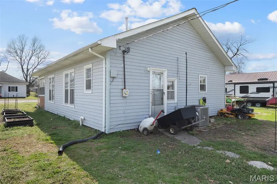 323 Wright Avenue, Chaffee, MO 63740 - #3