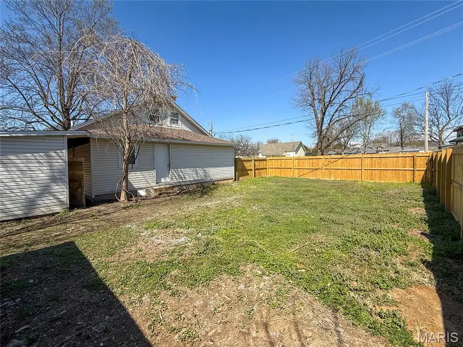 2202 Mangold Street, Poplar Bluff, MO 63901 - #2