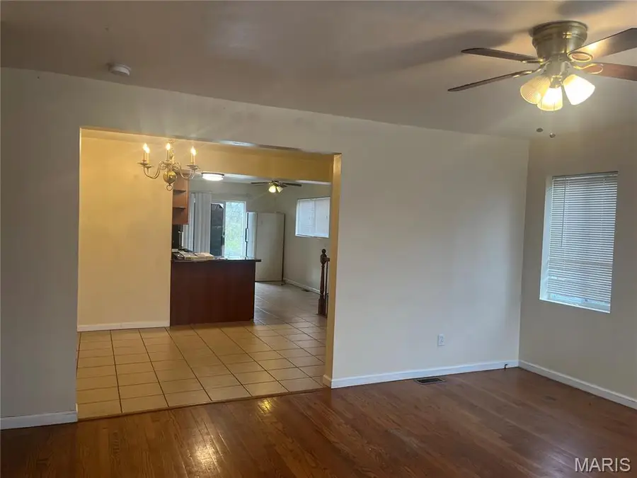 8456 Braddock Drive, Saint Louis, MO 63132 - #3