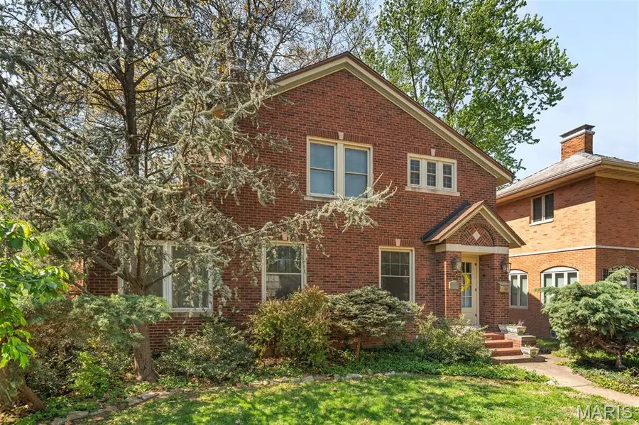 301 N Pennsylvania Avenue, Belleville, IL 62220 - #3