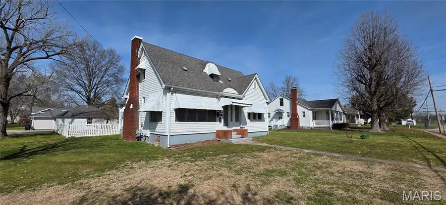 901 E Main Street, Steeleville, IL 62288 - #2