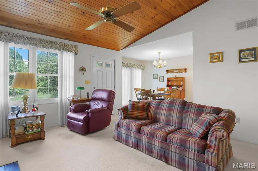 300 Pine Lake Road #9, Collinsville, IL 62234 - #3