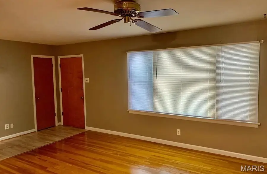 128 Fenwick Drive, Ferguson, MO 63135 - #3