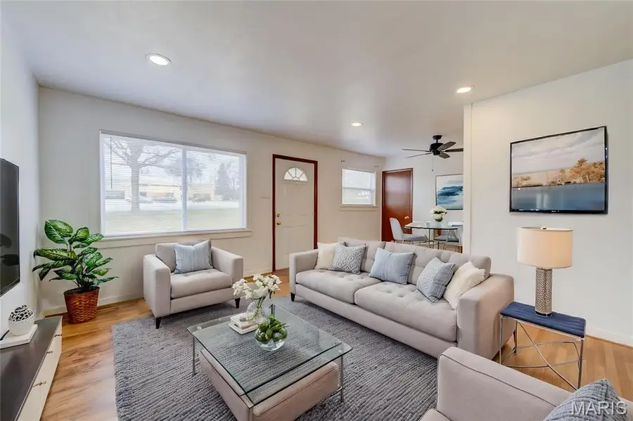 3406 Saint Thomas More Place, Bel Ridge, MO 63121 - #3