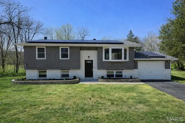 60 Stonecliff Drive, Fenton, MO 63026