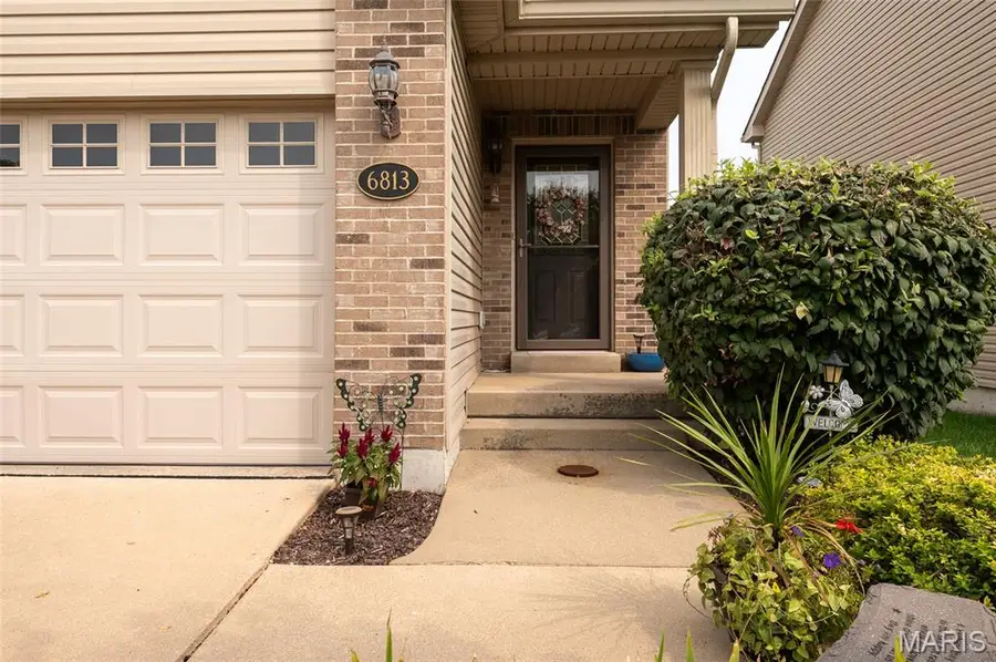 6813 Hampshire Court, Maryville, IL 62062 - #3