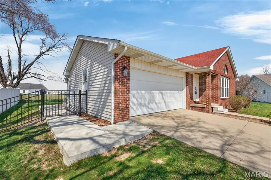 625 Christopher Lane, New Baden, IL 62265 - #3