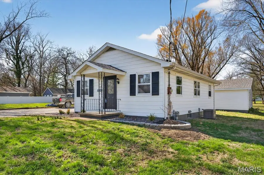 2707 E Main Street, Belleville, IL 62221 - #3