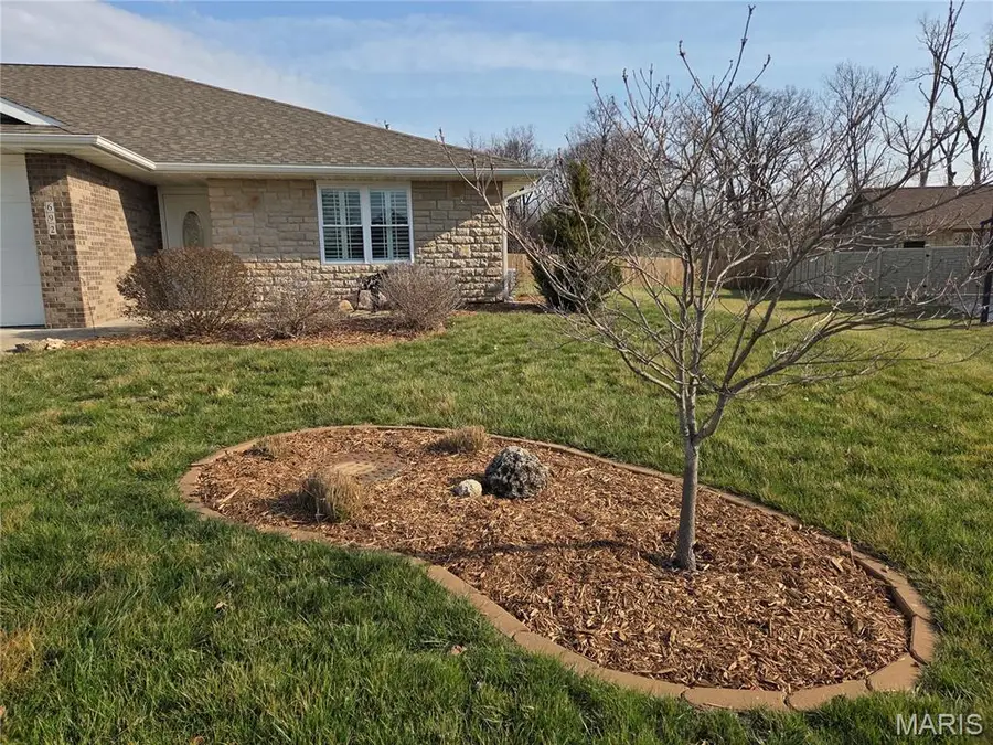 692 Hummingbird Lane, Hannibal, MO 63401 - #2