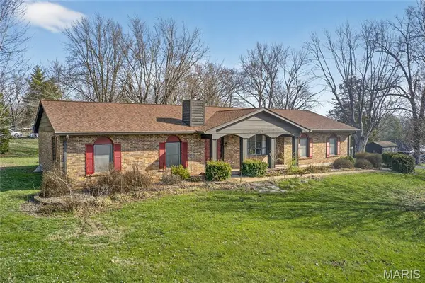 1875 Buffalo Run Drive, Pacific, MO 63069