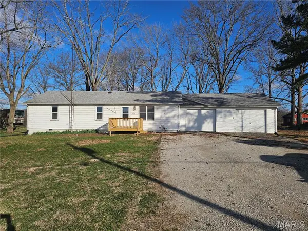 1104 E Pine Street, Percy, IL 62272