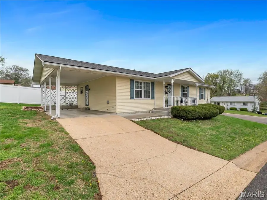 701 Nora Street, Washington, MO 63090 - #2