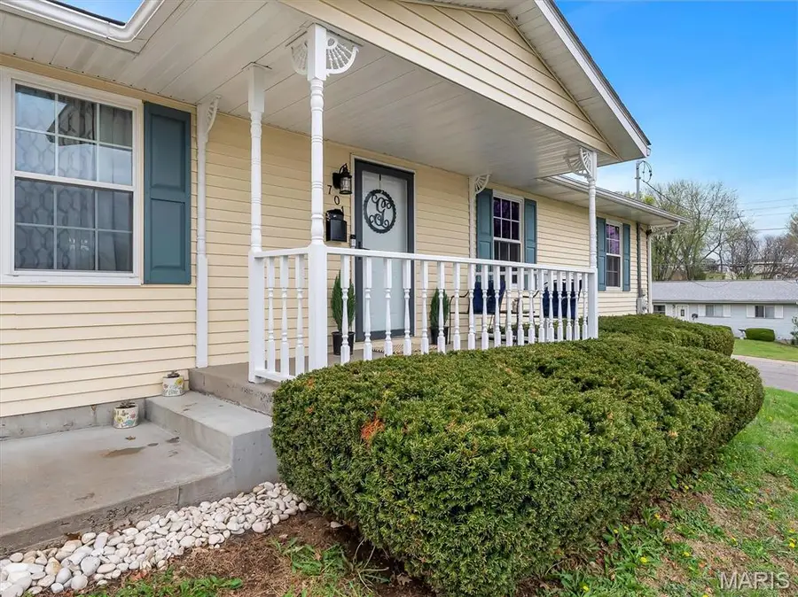 701 Nora Street, Washington, MO 63090 - #3