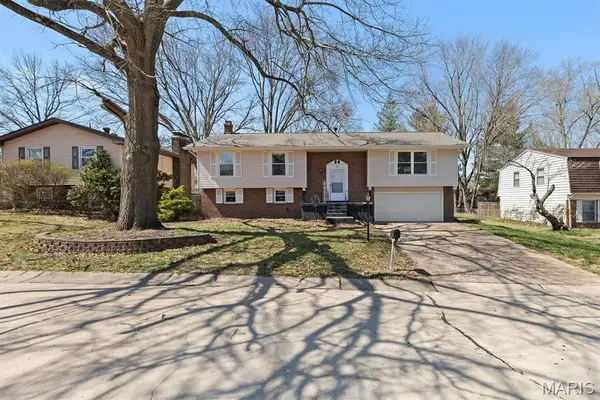 421 Stone River Road, Belleville, IL 62221