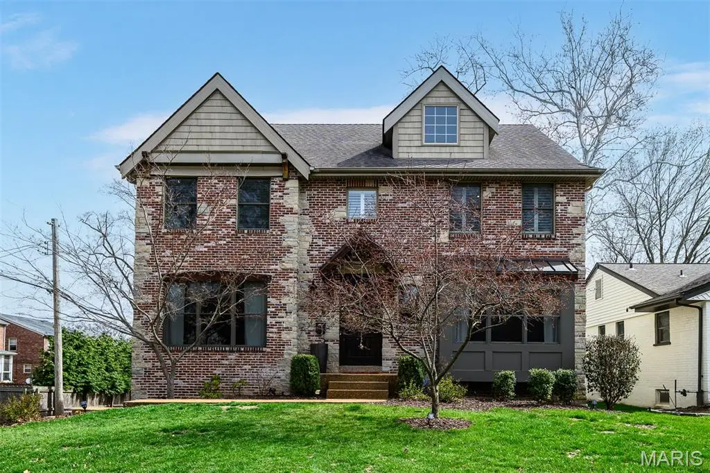 7902 Teasdale Avenue, Saint Louis, MO 63130 - #1