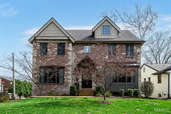 7902 Teasdale Avenue, St Louis, MO 63130