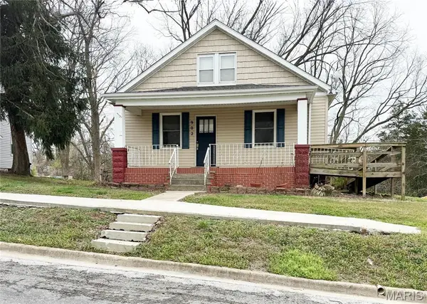 902 Spring Street, Evansville, IL 62242