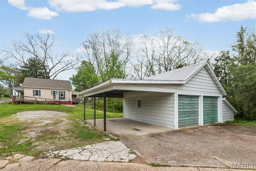 902 Spring Street, Evansville, IL 62242 - #3