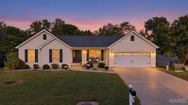 2707 Post Meadows Drive, O'Fallon, MO 63368