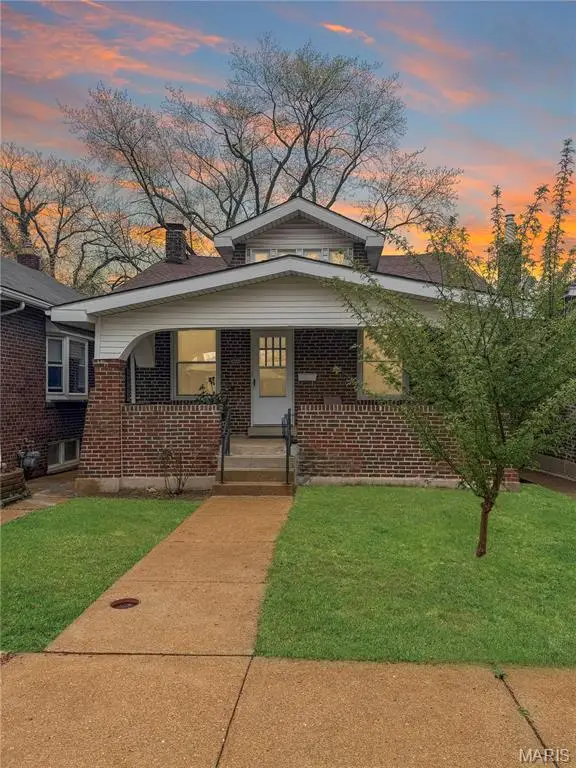 2225 Richert Place, St Louis, MO 63143