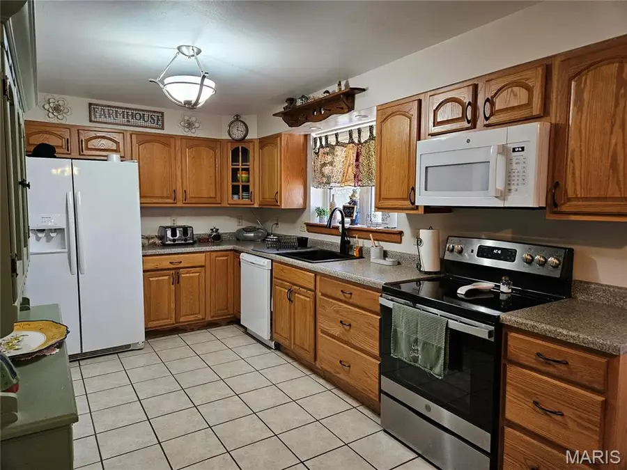 3736 Park Crest Drive, Lemay, MO 63125 - #2