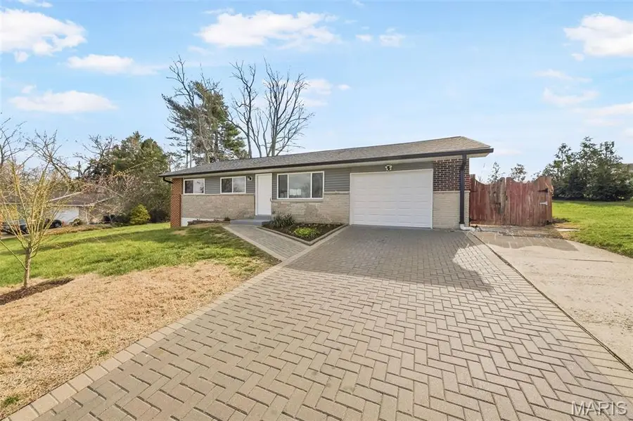 10609 Lochness Court, Saint Louis, MO 63114 - #3