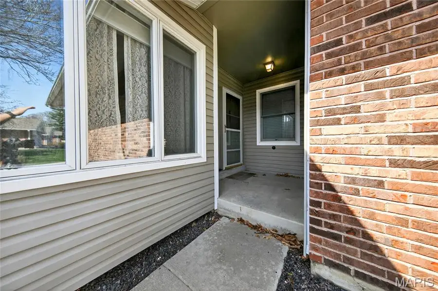 2476 Fox Bridge Court, Lake Saint Louis, MO 63367 - #3